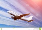 Image D'avion à Imprimer Impressionnant Photos Fond De Voyage Avec Le Vol D Avion Dans Le Ciel Bleu