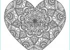 Coloriage à Imprimer Mandala Coeur Beau Image Vector Drawing Heart Mandala Pattern isolated Stock Vector